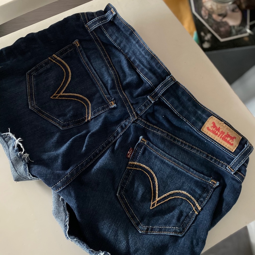 Levi’s 511 shorts 26